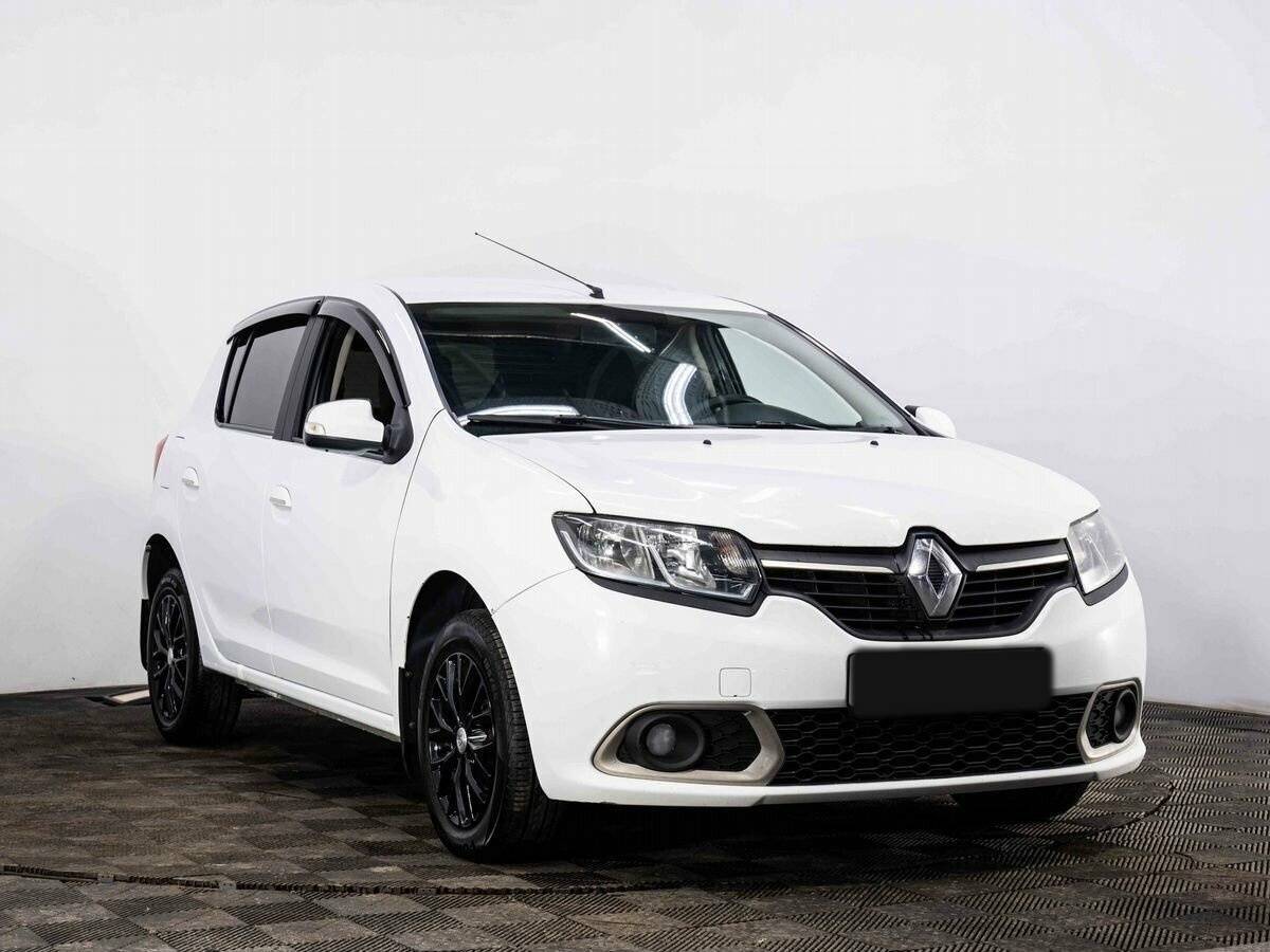 Renault Sandero 2016 года с пробегом. Фото: #2