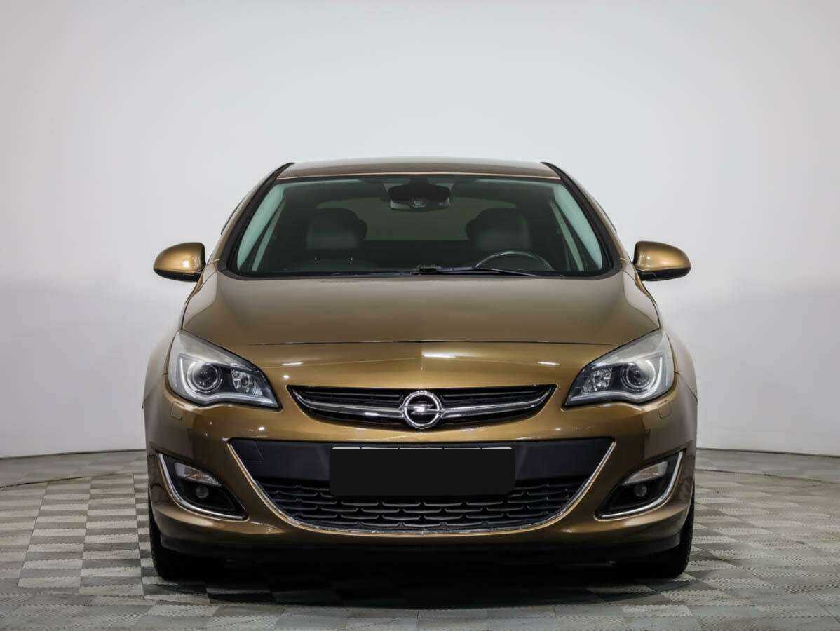 Opel Astra 2015 года с пробегом. Фото: #0