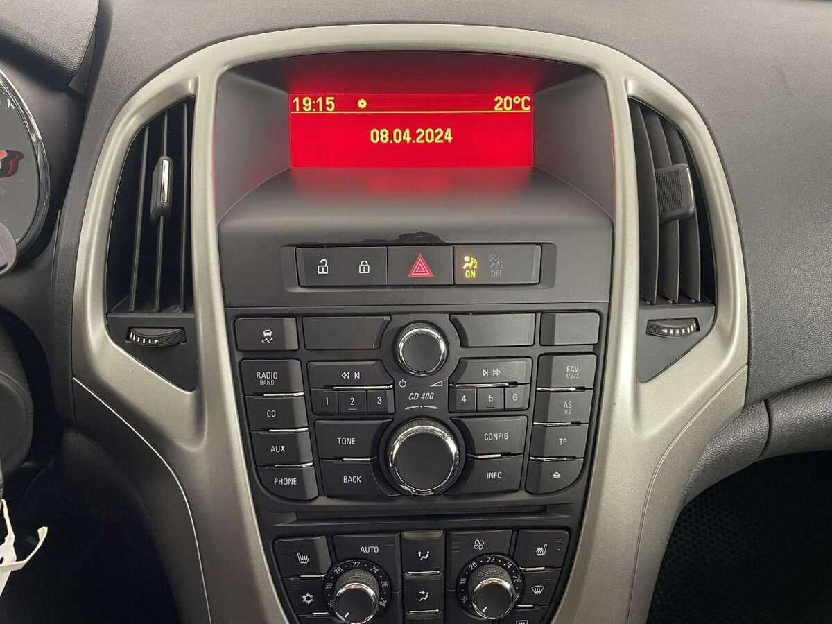 Opel Astra 2012 года с пробегом. Фото: #11