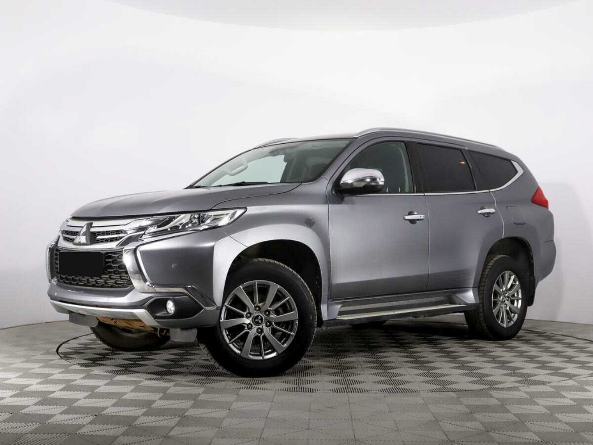 Mitsubishi Pajero Sport 2017 года с пробегом. Посмотреть фото