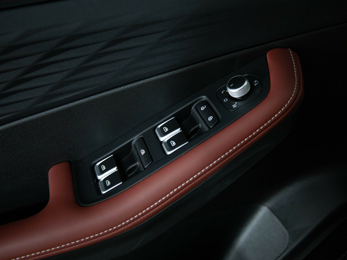 Geely Coolray 2023 года с пробегом. Фото: #18