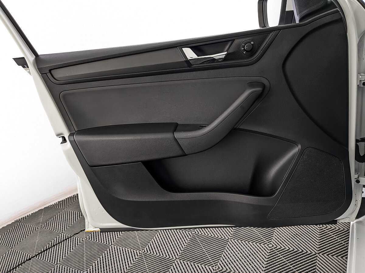 Skoda Rapid 2019 года с пробегом. Фото: #16