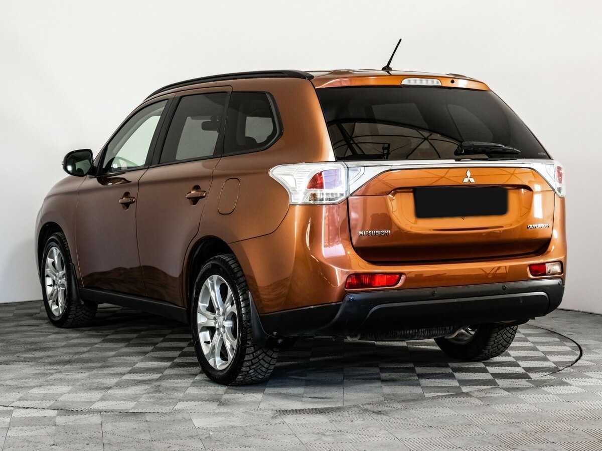 Mitsubishi Outlander 2012 года с пробегом. Фото: #5