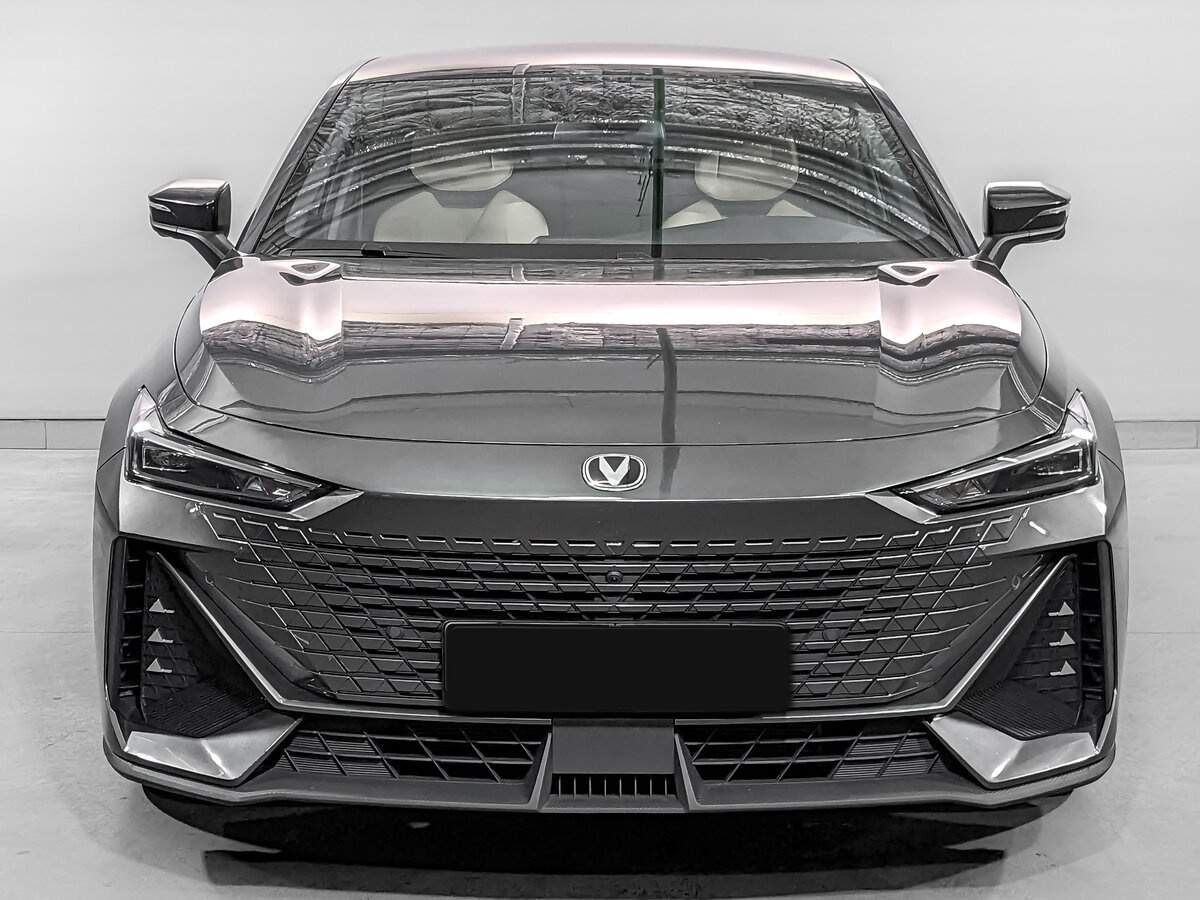 Changan UNI-V 2023 года с пробегом. Фото: #1