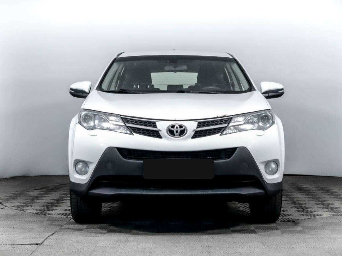 Toyota RAV4 2015 года с пробегом. Фото: #1