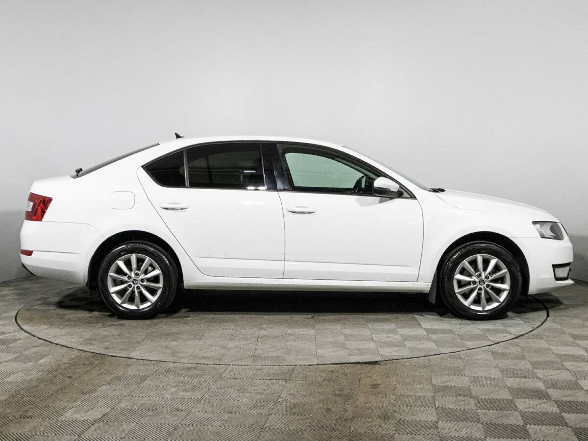 Skoda Octavia 2016 года с пробегом. Фото: #3