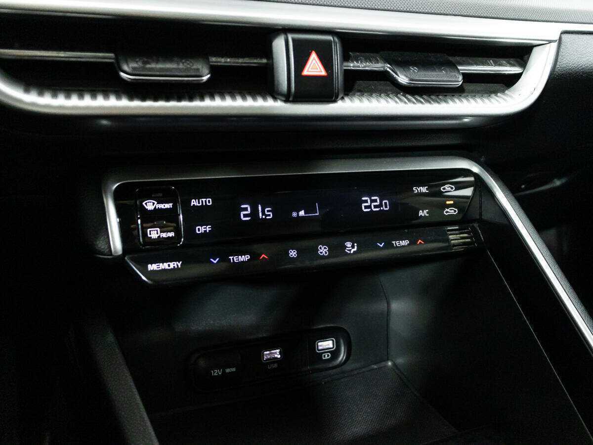 Kia K5 2021 года с пробегом. Фото: #15