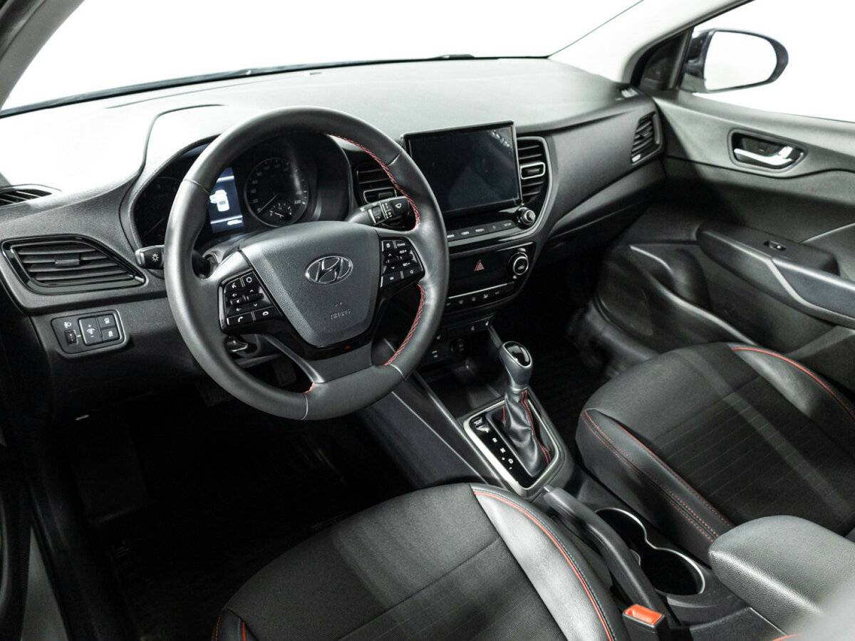 Solaris HS 2024 года с пробегом. Фото: #10