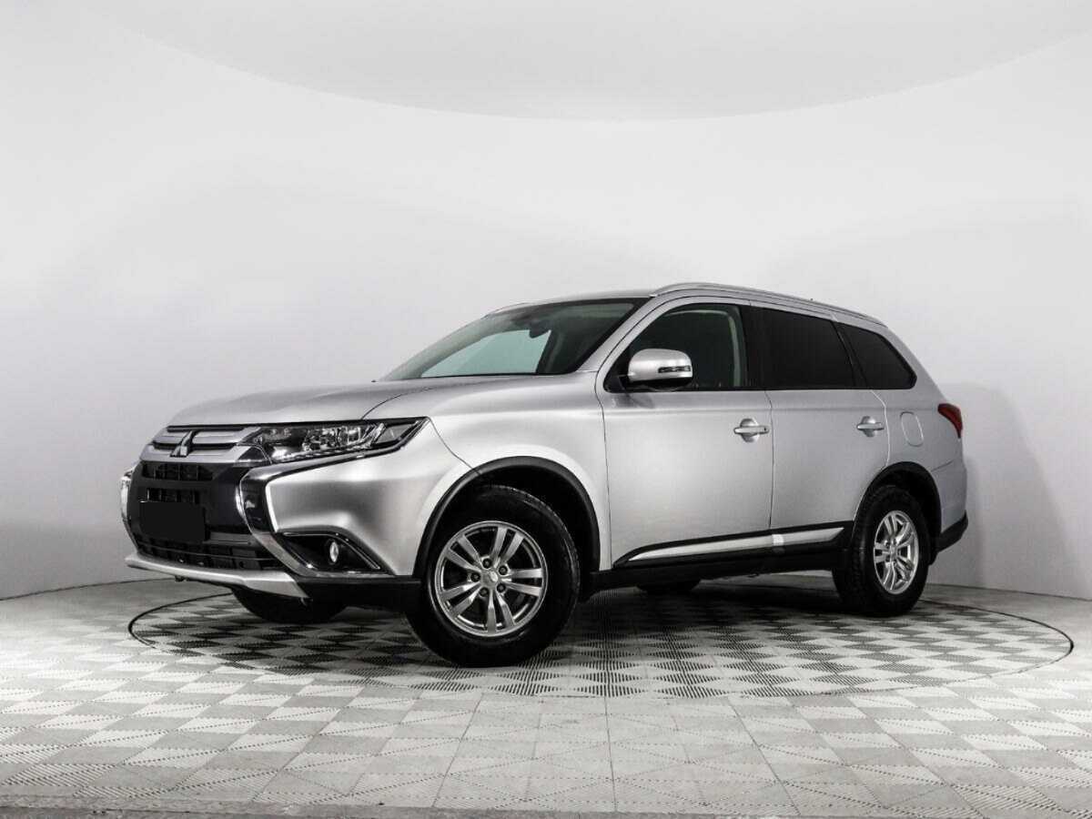 Mitsubishi Outlander 2015 года с пробегом. Фото: #0