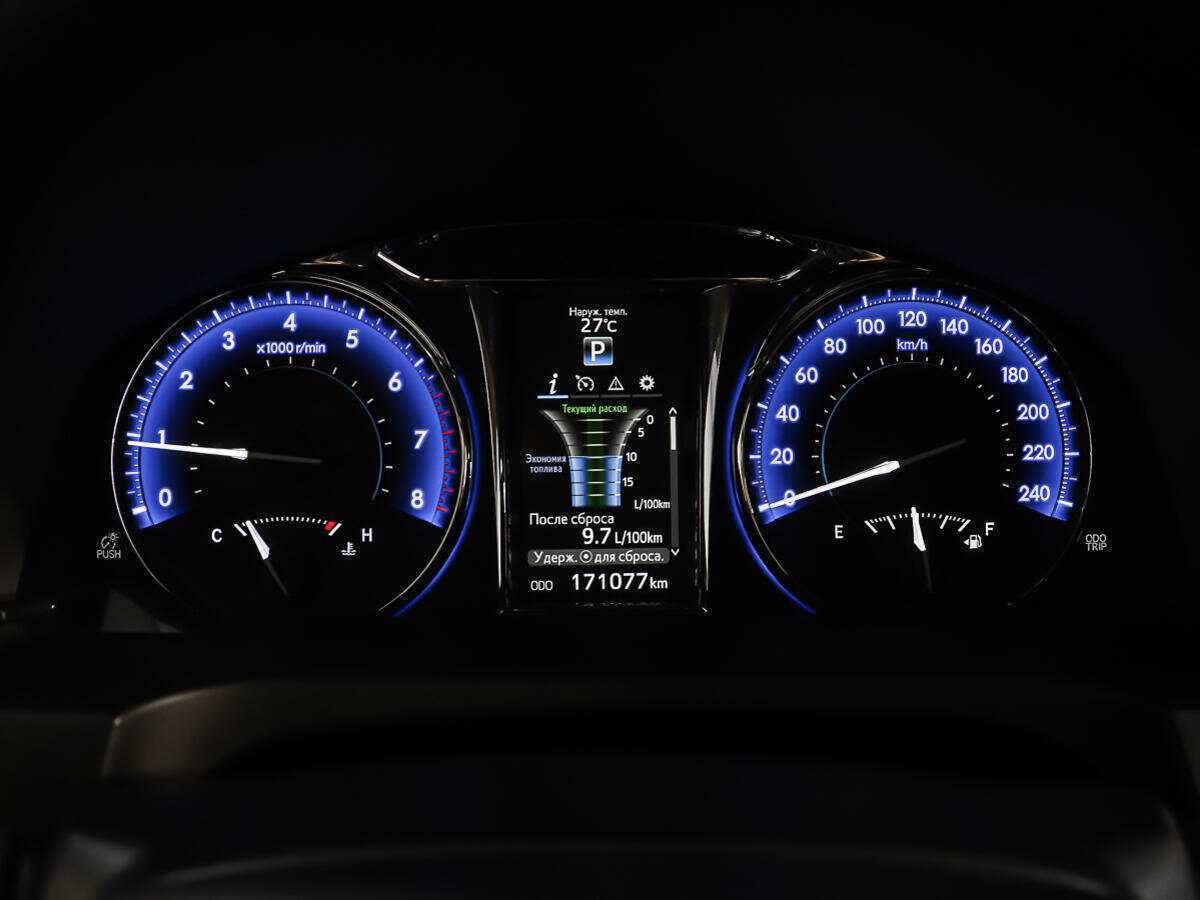 Toyota Camry 2015 года с пробегом. Фото: #12