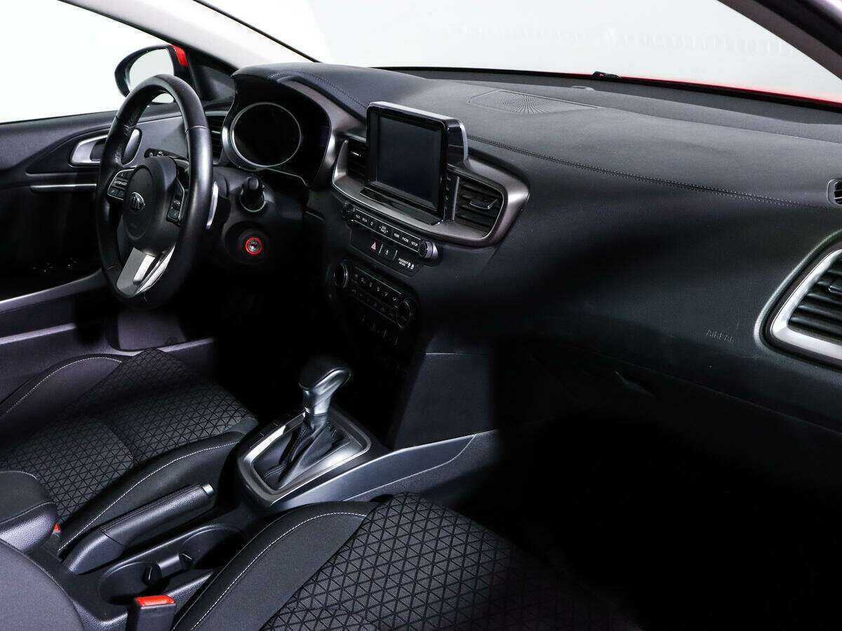 Kia Ceed 2018 года с пробегом. Фото: #6