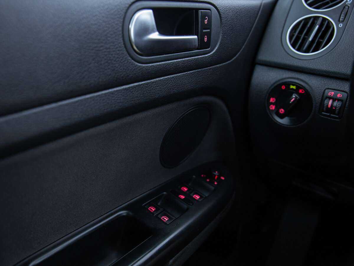 Volkswagen Golf Plus 2012 года с пробегом. Фото: #11