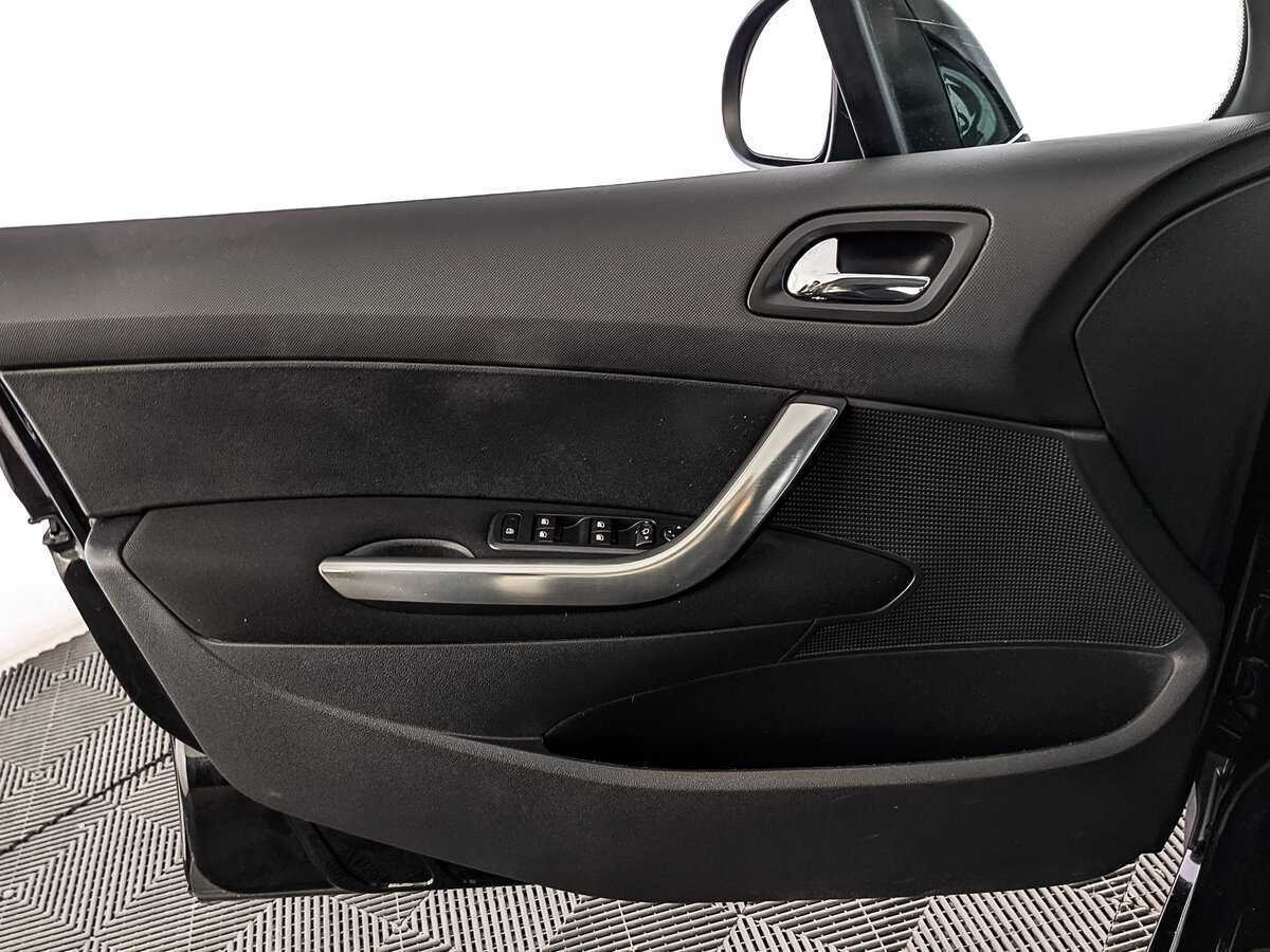 Peugeot 408 2016 года с пробегом. Фото: #16