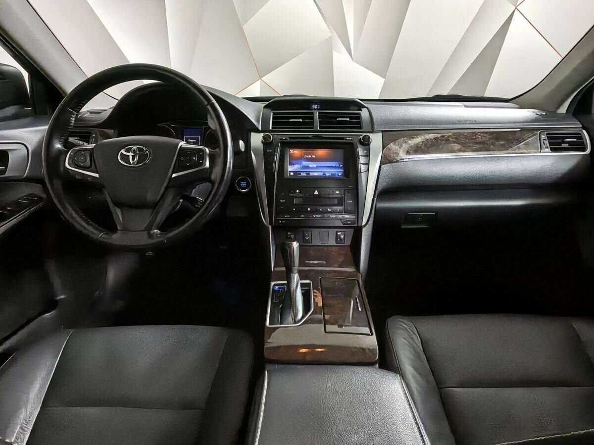 Toyota Camry 2017 года с пробегом. Фото: #9