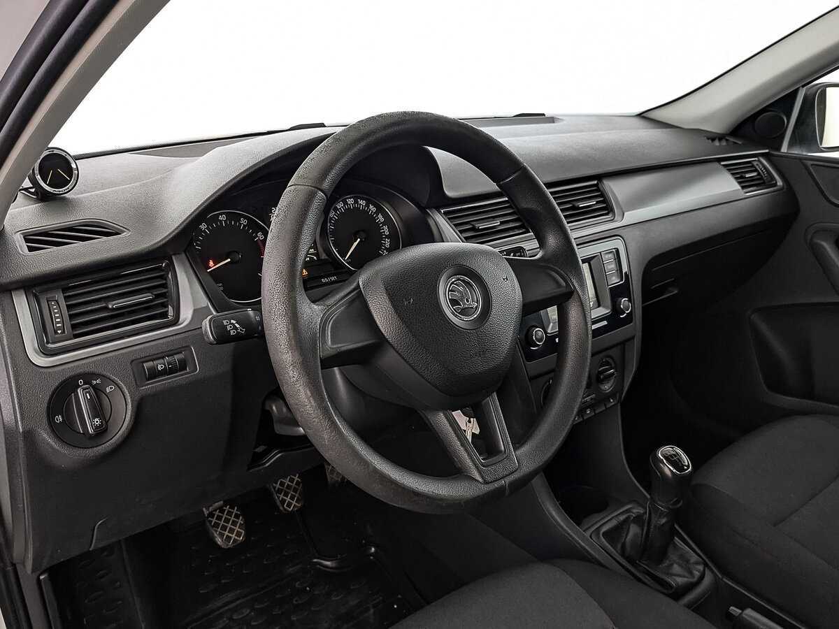 Skoda Rapid 2017 года с пробегом. Фото: #12