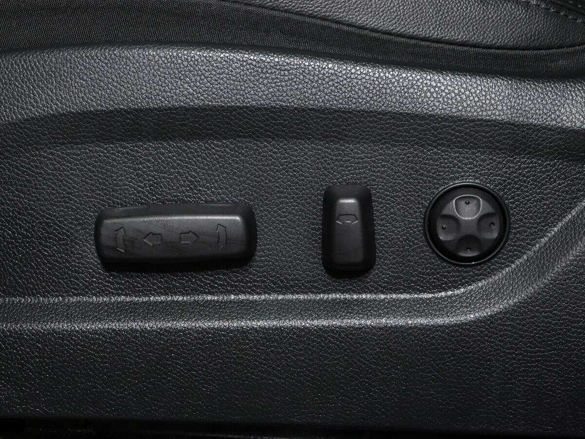 Hyundai Santa Fe 2016 года с пробегом. Фото: #16