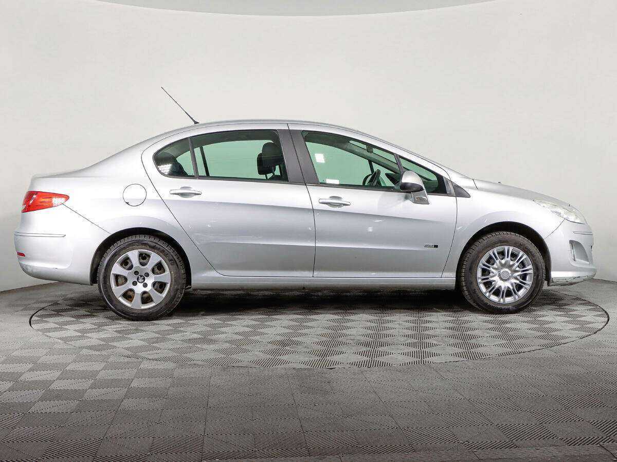 Peugeot 408 2016 года с пробегом. Фото: #3