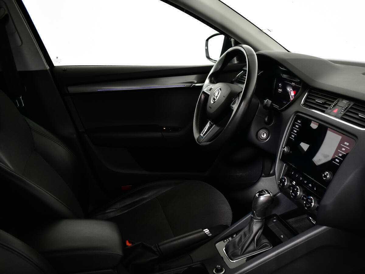 Skoda Octavia 2019 года с пробегом. Фото: #7