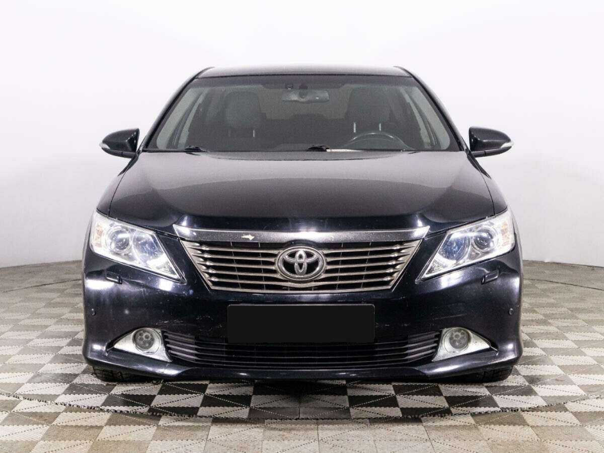 Toyota Camry 2012 года с пробегом. Фото: #1