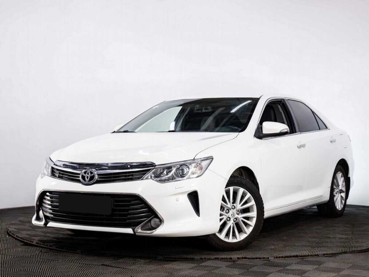 Toyota Camry 2014 года с пробегом. Посмотреть фото