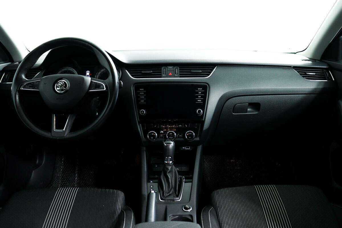 Skoda Octavia 2018 года с пробегом. Фото: #10