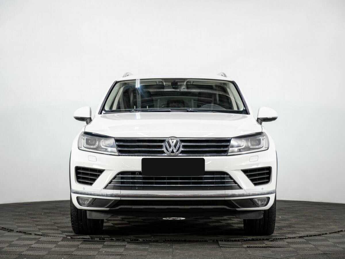 Volkswagen Touareg 2015 года с пробегом. Фото: #1