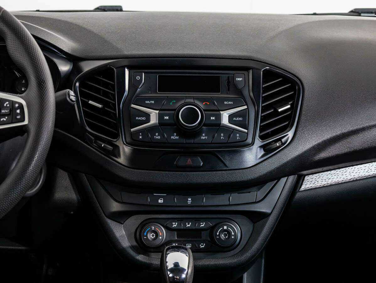 Lada (ВАЗ) Vesta 2022 года с пробегом. Фото: #12