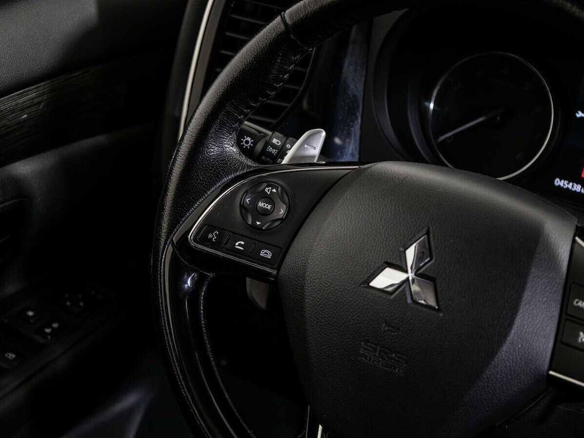 Mitsubishi Outlander 2015 года с пробегом. Фото: #11