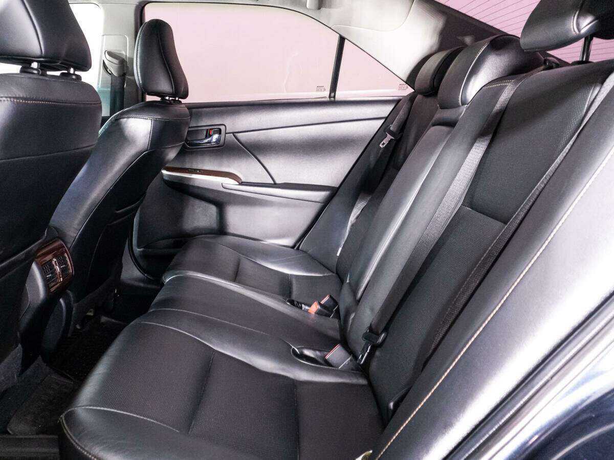 Toyota Camry 2013 года с пробегом. Фото: #9