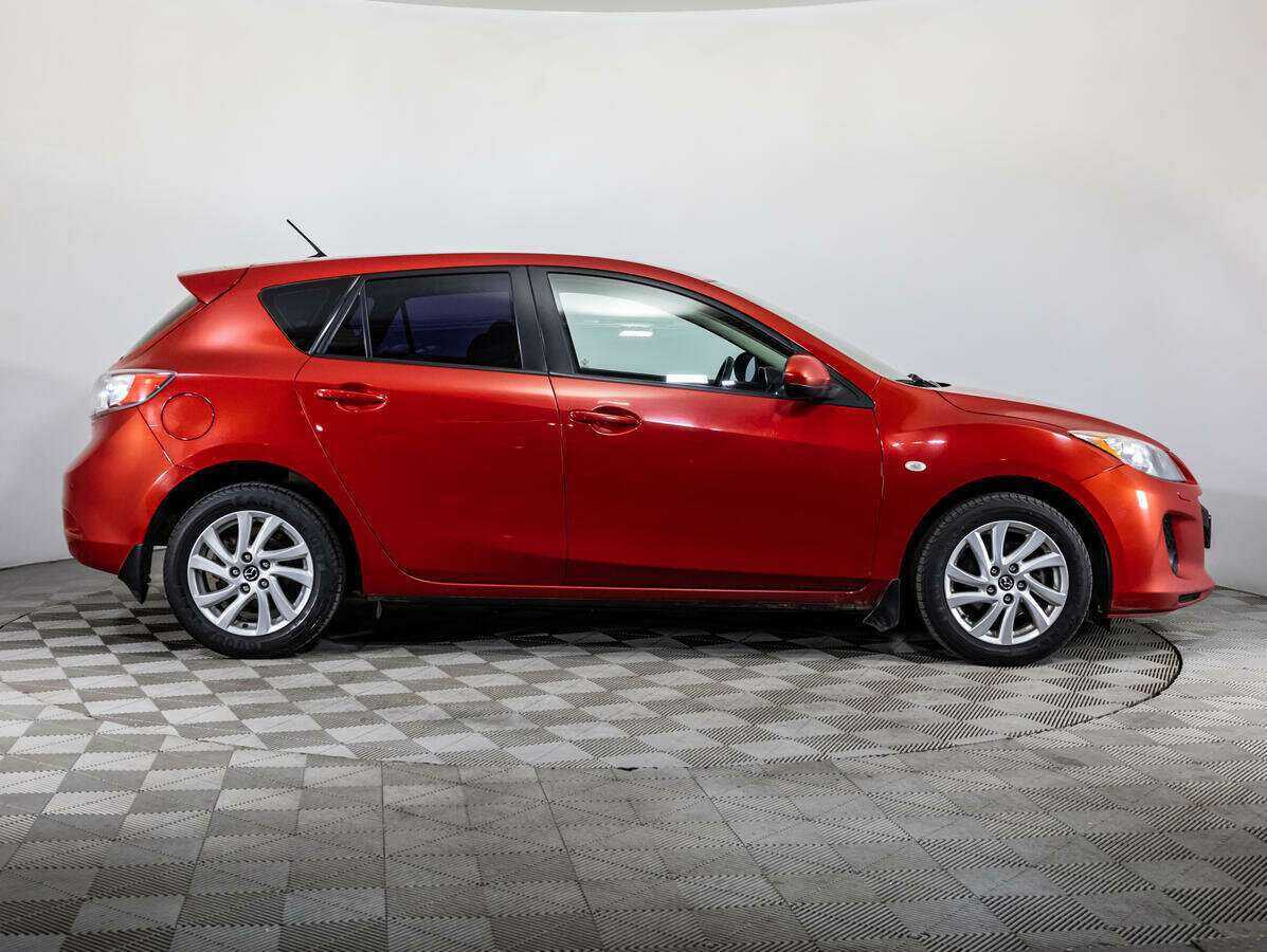 Mazda 3 2012 года с пробегом. Фото: #3