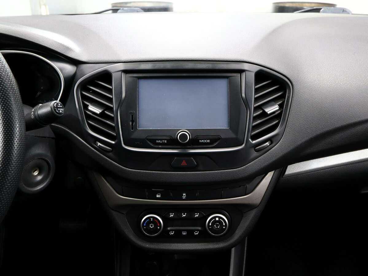 Lada (ВАЗ) Vesta 2015 года с пробегом. Фото: #17