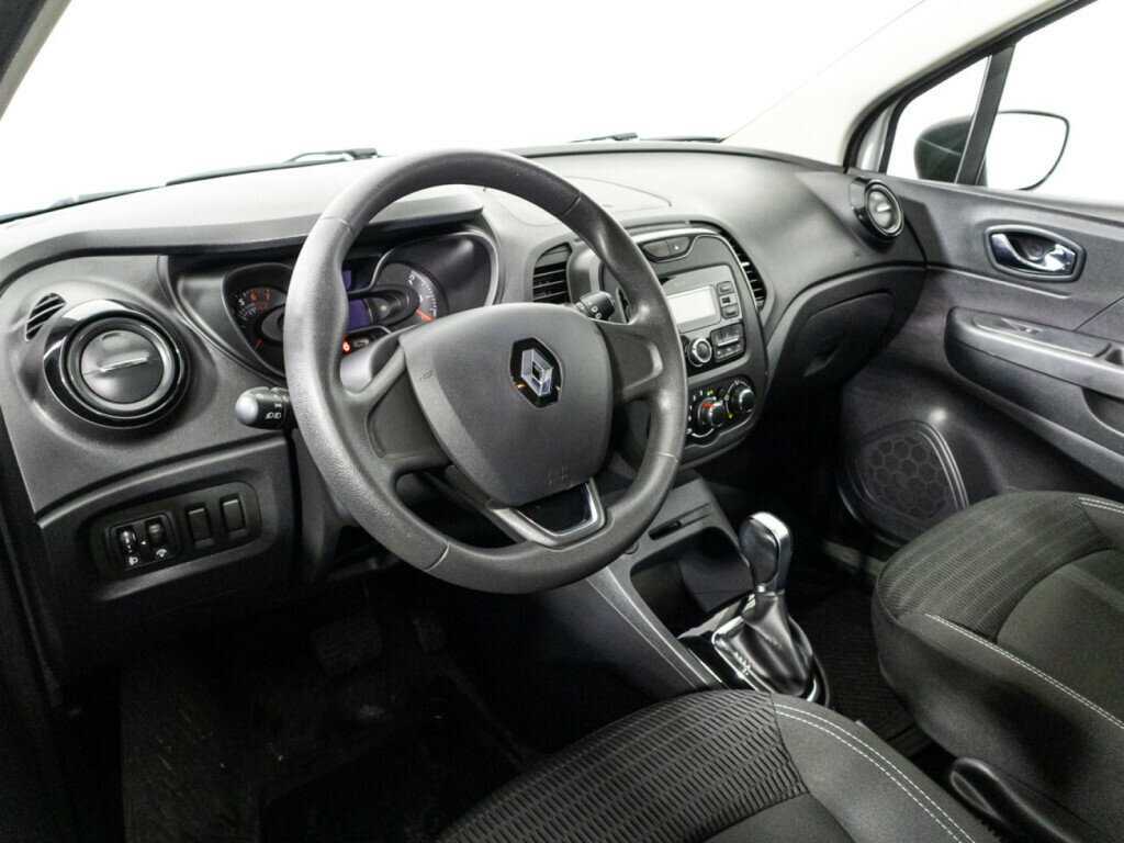 Renault Kaptur 2018 года с пробегом. Фото: #10