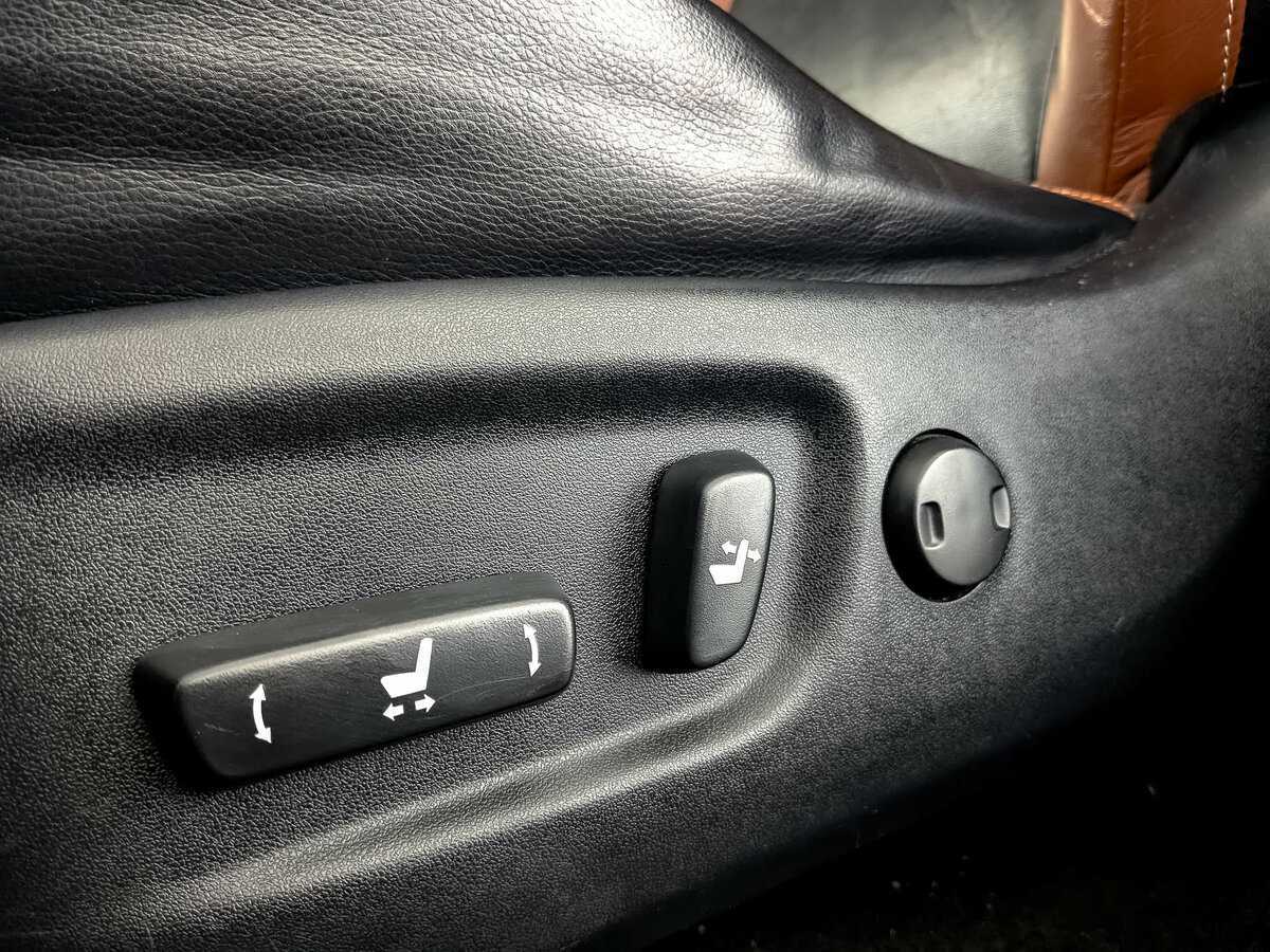 Toyota RAV4 2013 года с пробегом. Фото: #21