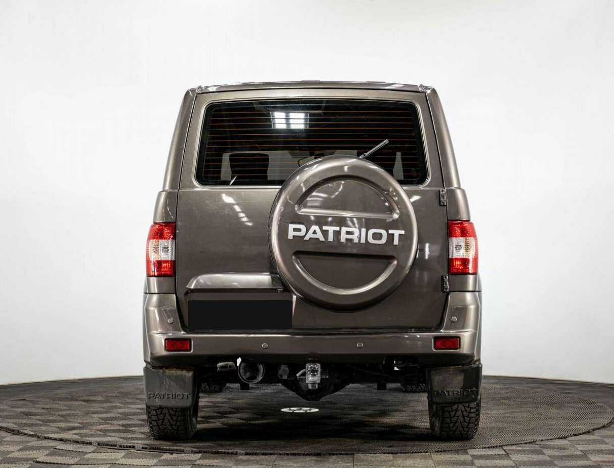 УАЗ Patriot 2017 года с пробегом. Фото: #4