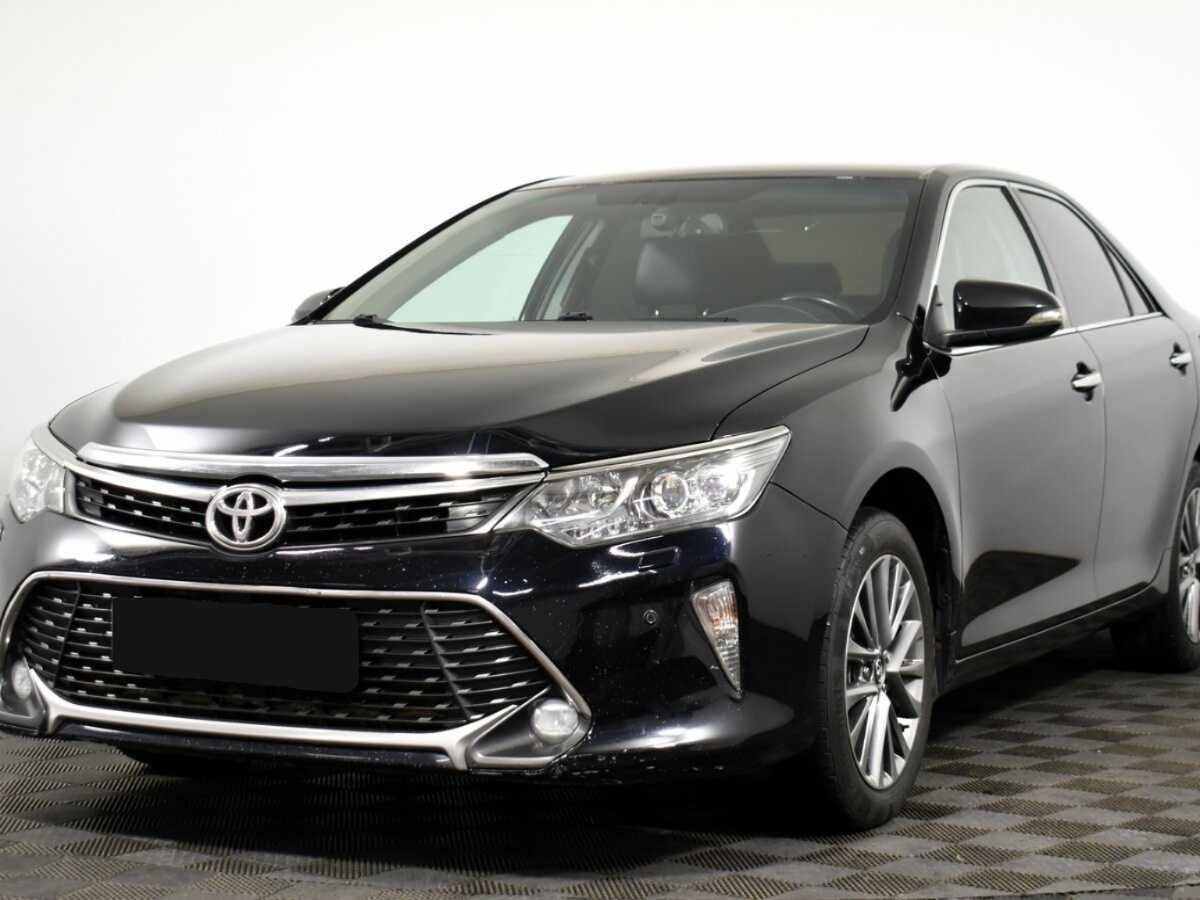 Toyota Camry 2017 года с пробегом. Посмотреть фото