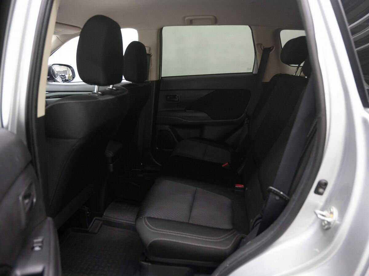 Mitsubishi Outlander 2019 года с пробегом. Фото: #8