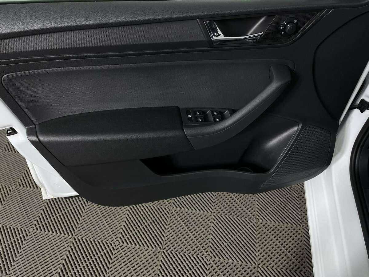 Skoda Rapid 2020 года с пробегом. Фото: #7