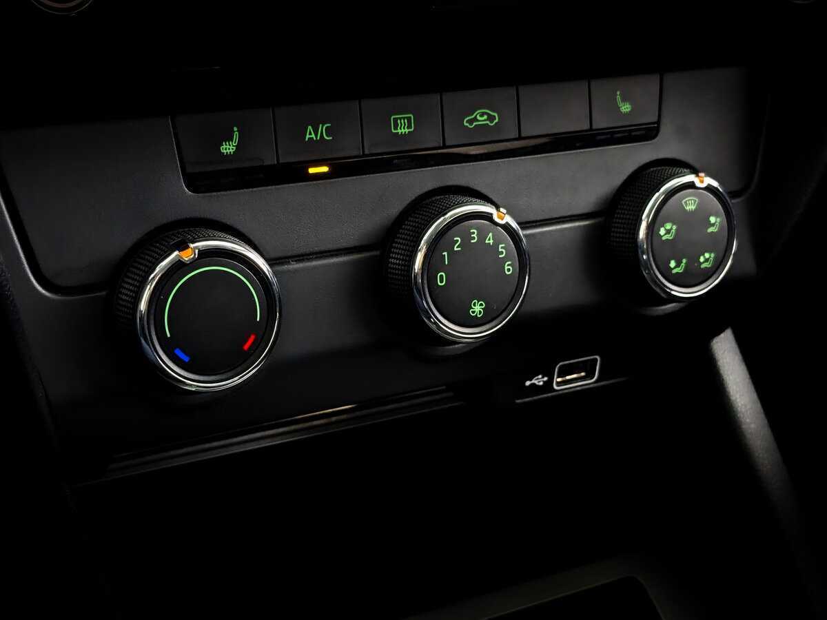 Skoda Octavia 2018 года с пробегом. Фото: #24