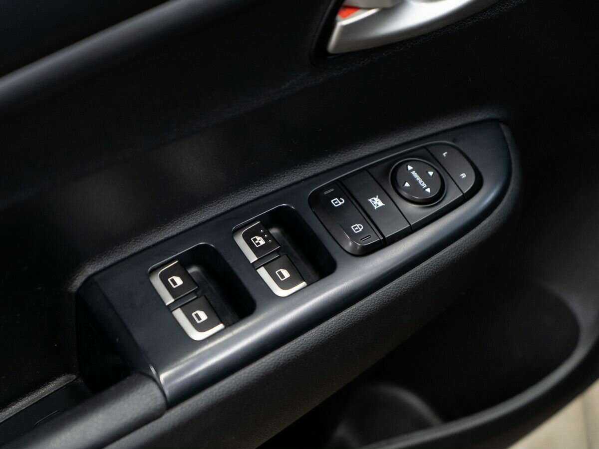 Kia Rio 2022 года с пробегом. Фото: #13