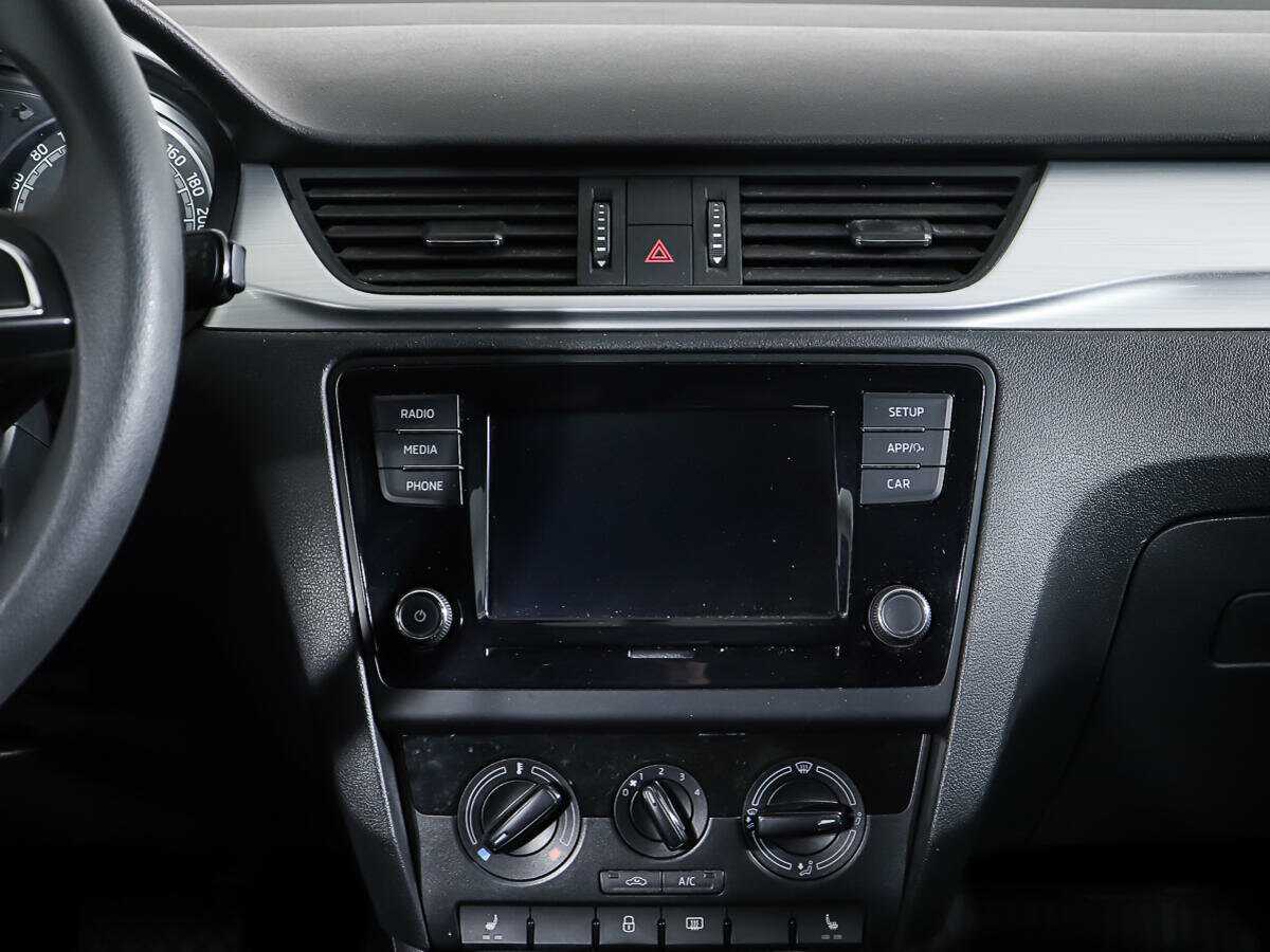 Skoda Rapid 2019 года с пробегом. Фото: #10