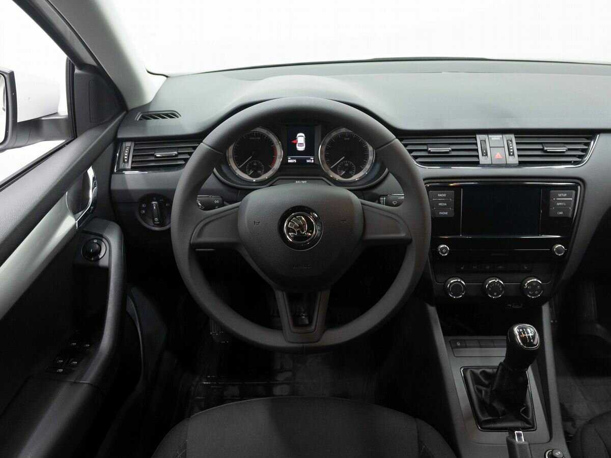 Skoda Octavia 2019 года с пробегом. Фото: #13