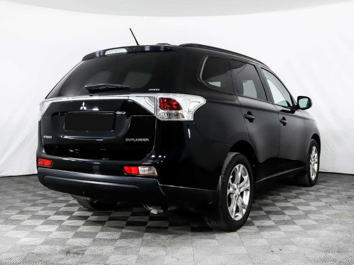 Mitsubishi Outlander 2013 года с пробегом. Фото: #4