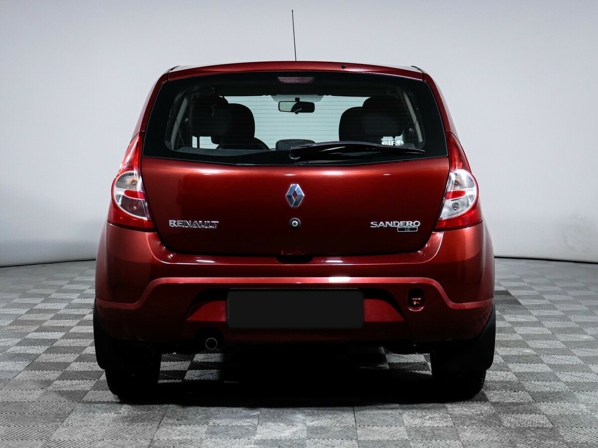 Renault Sandero 2012 года с пробегом. Фото: #4