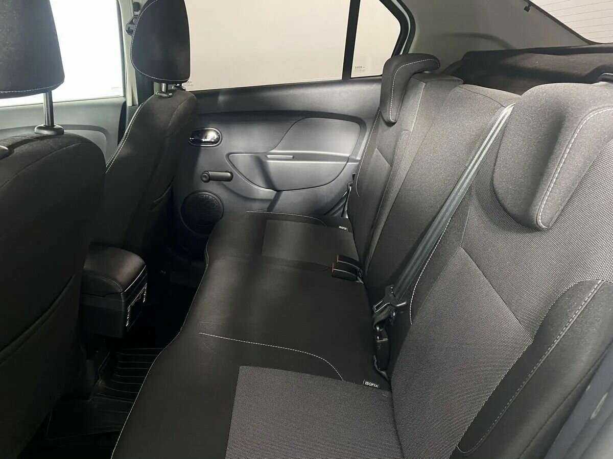 Renault Logan 2021 года с пробегом. Фото: #5