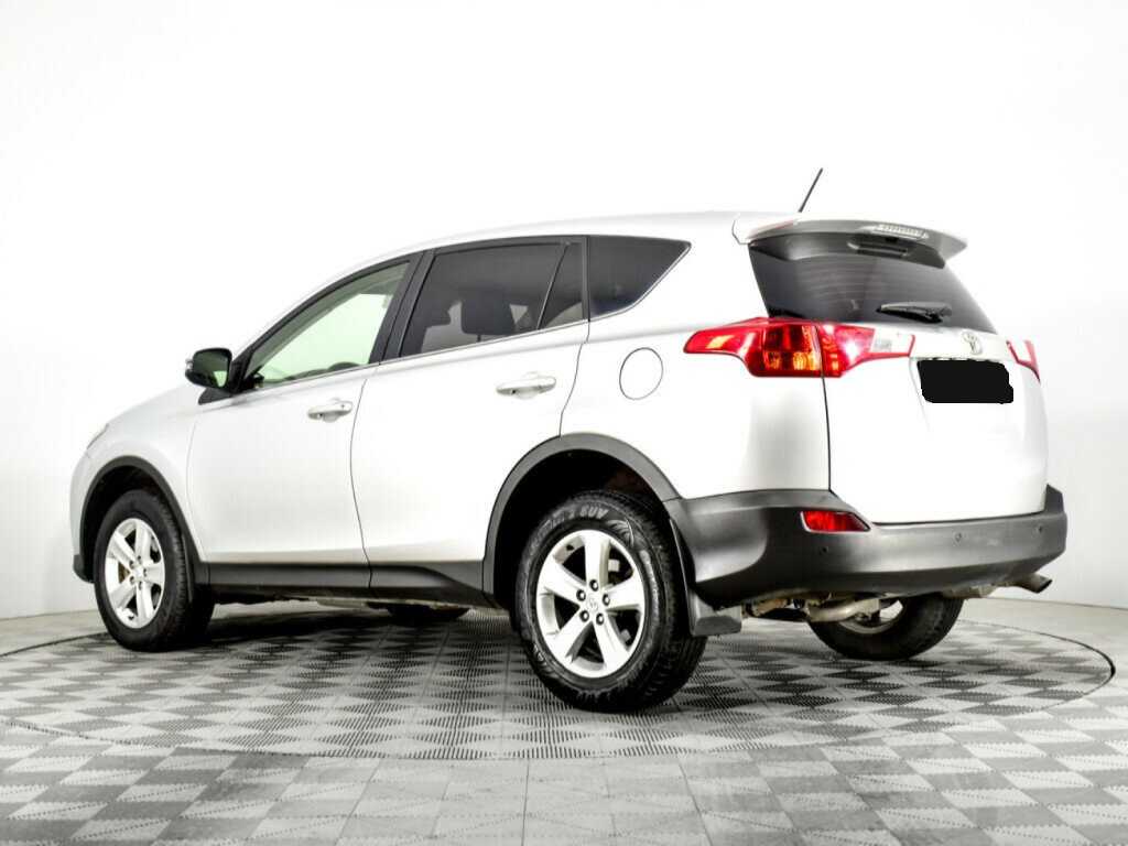 Toyota RAV4 2013 года с пробегом. Фото: #5