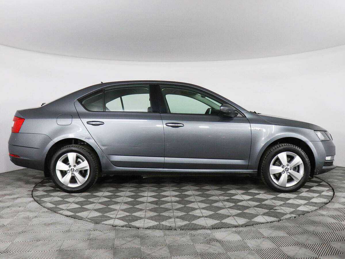 Skoda Octavia 2020 года с пробегом. Фото: #3