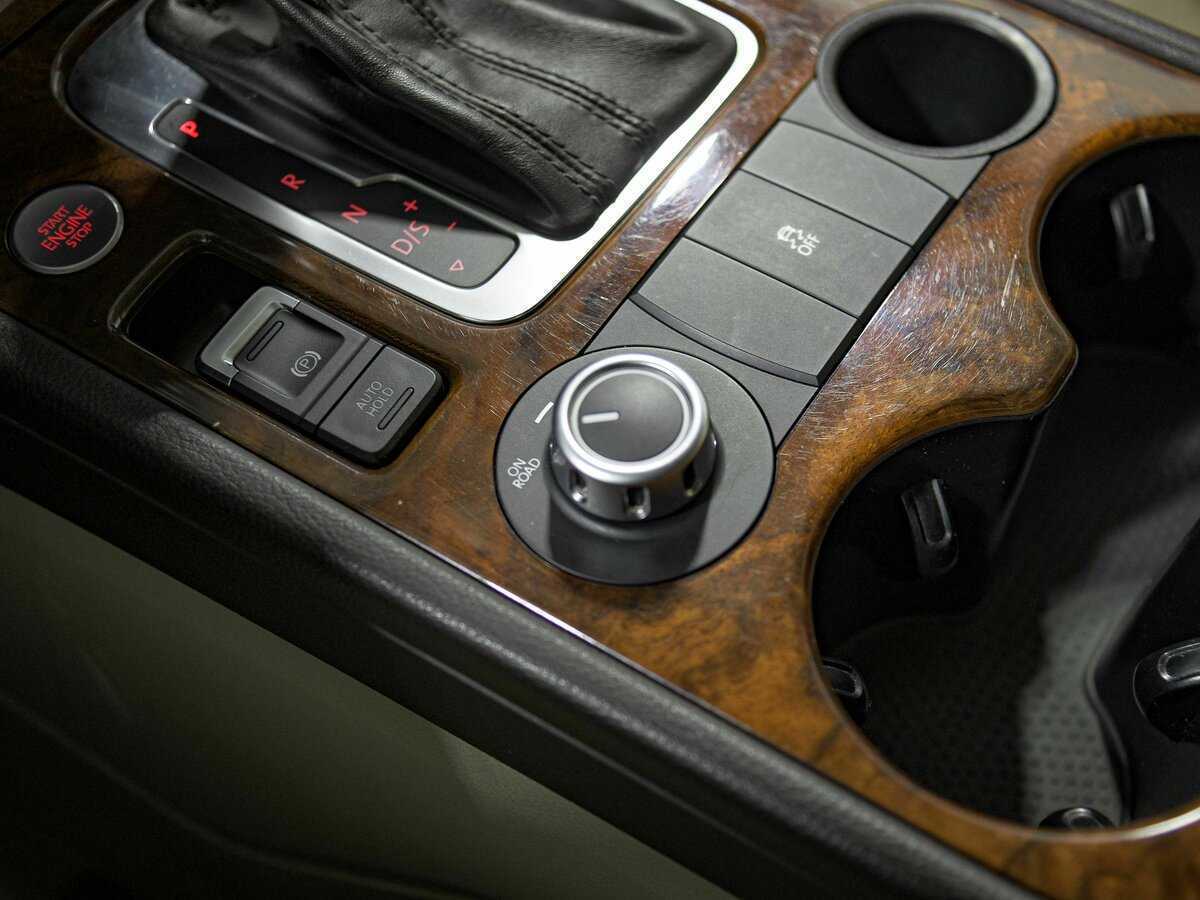 Volkswagen Touareg 2013 года с пробегом. Фото: #12