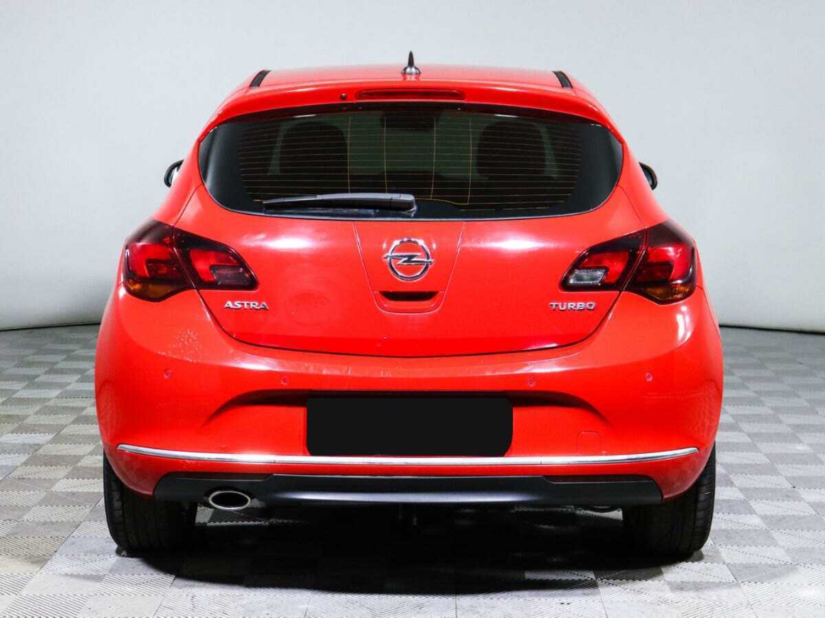 Opel Astra 2012 года с пробегом. Фото: #4