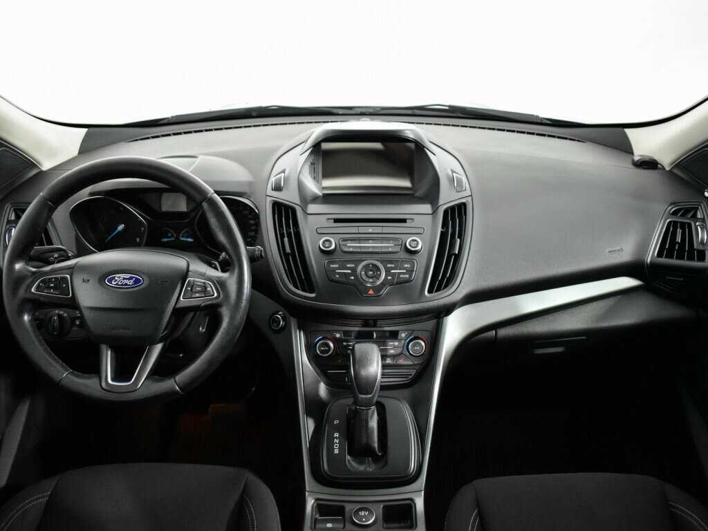 Ford Kuga 2017 года с пробегом. Фото: #11