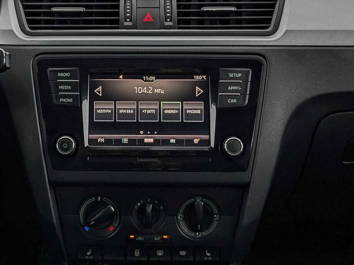 Skoda Rapid 2019 года с пробегом. Фото: #16